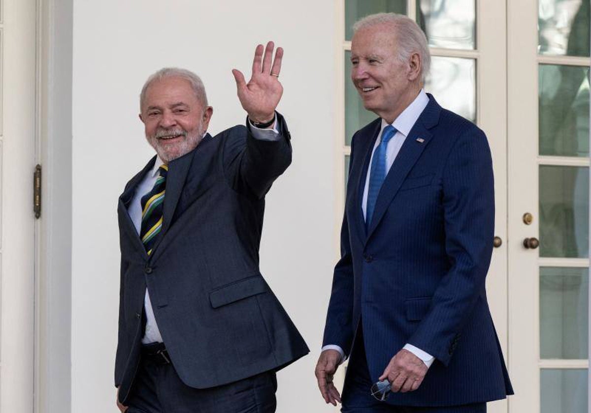 El presidente de EE.UU., Joe BIden, ha tratado de convencer al de Brasil, Lula da Silva, para que Maduro abandone el poder en Venezuela