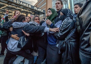El ataque de Irán causa gritos de júbilo y agresiones a la Policía en una marcha propalestina de Berlín