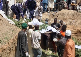 Ascienden a 170 los muertos por la explosión de un camión cisterna en Nigeria