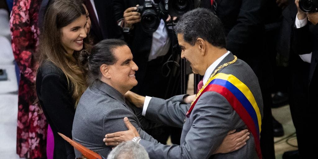 Venezuela detains former Minister of Industry and Petroleum Pedro Tellechea, three days after leaving office.