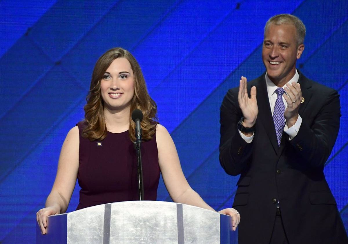 Sarah McBride, primera mujer transgénero electa en la Cámara de Representantes