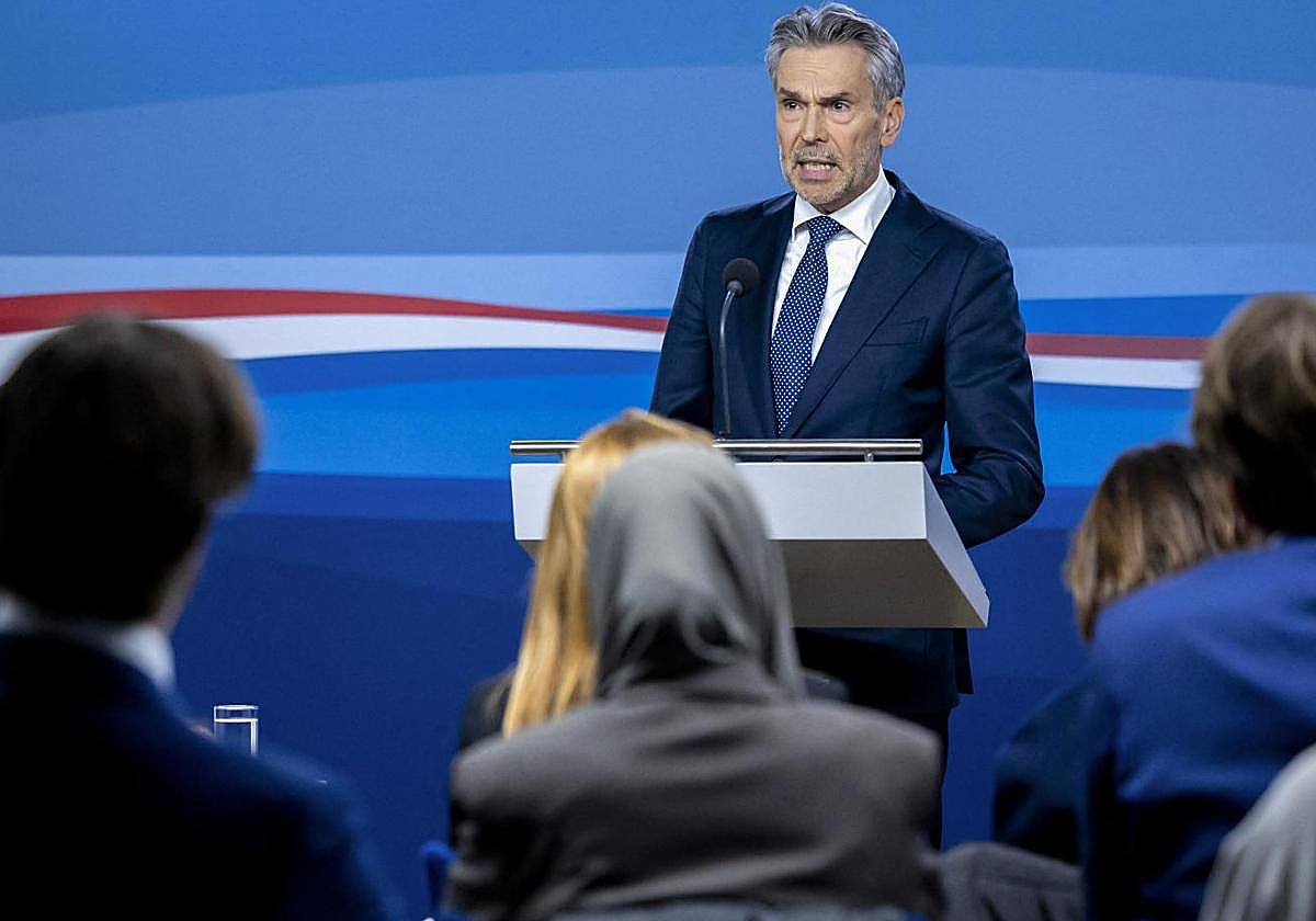 Dick Schoof, primer ministro de Países Bajos