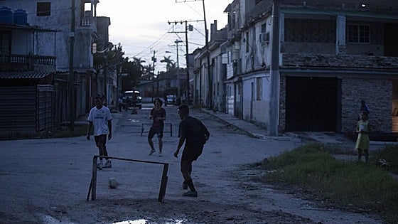 Cuba, golpeada por la crisis energética, los desastres naturales y la represión
