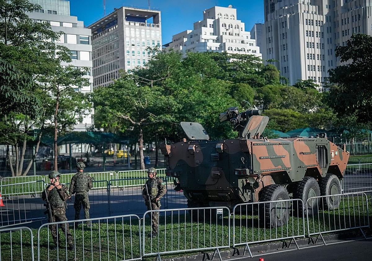 Efectivos del ejército brasileño desplegados en Río de Janeiro