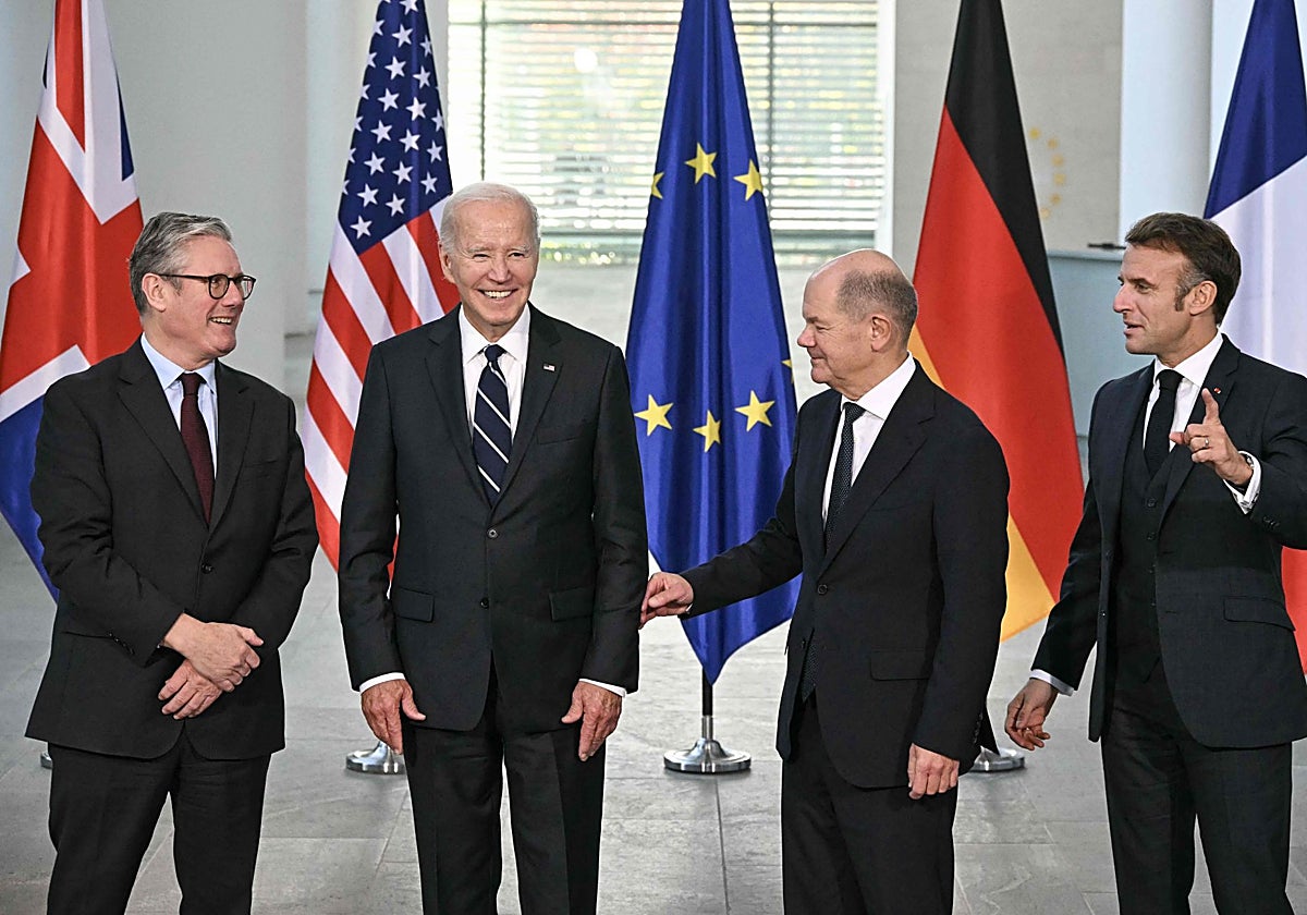 Keir Starmer, Joe Biden, Olaf Scholz y Emmanuel Macron, se reúnen en Berlín