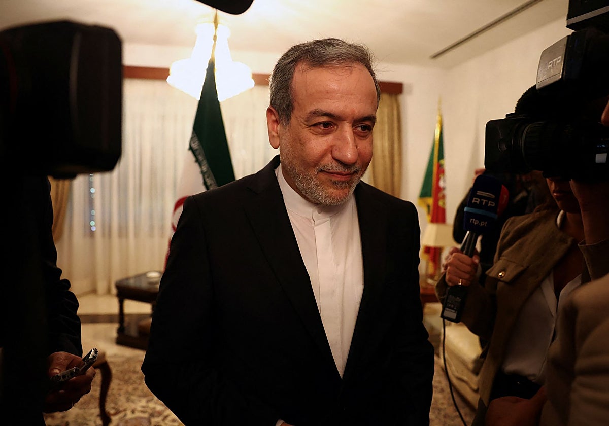 El ministro de Asuntos Exteriores de Irán, Abbas Araghchi, habla tras un evento de Naciones Unidas