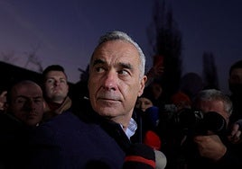 El Constitucional rumano anula la primera vuelta de las elecciones presidenciales en las que ganó el prorruso Georgescu