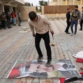 Los rebeldes abren las cárceles y liberan a cientos de presos en Siria: «¡Assad ha caído, no tengan miedo!»