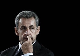 Sarkozy tendrá que llevar una pulsera electrónica de vigilancia para evitar la cárcel