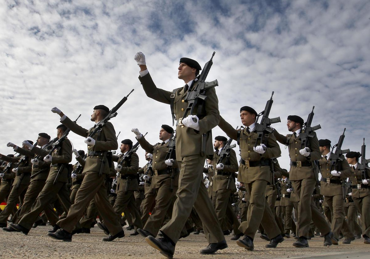 Desfile militar en España, imagen de archivo