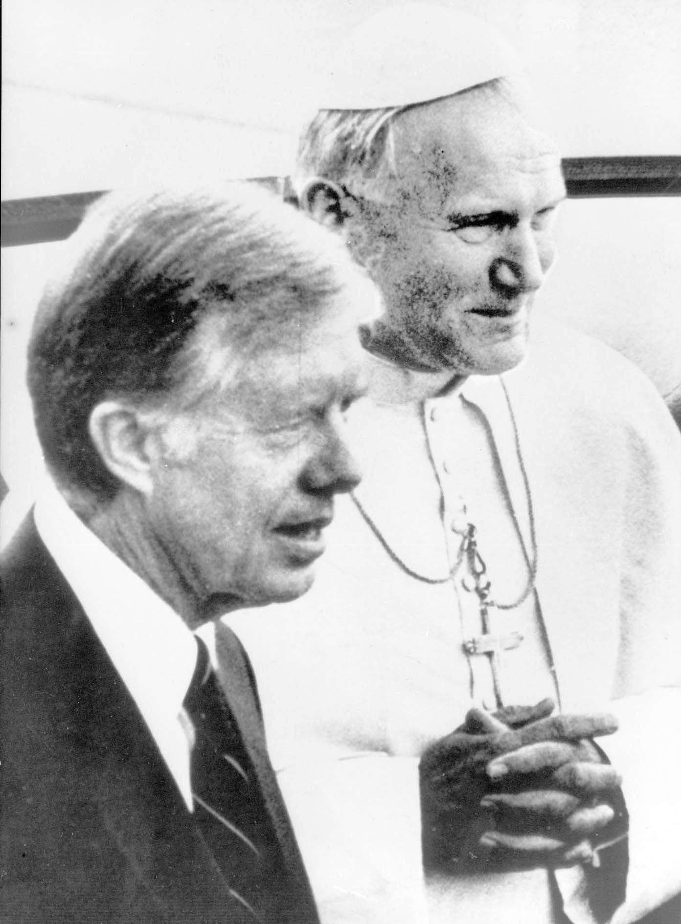 El expresidente de EE.UU. Jimmy Carter junto al Papa Juan Pablo II.