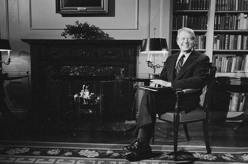 El presidente Jimmy Carter en la Casa Blanca durante una charla informal sobre el Tratado del Canal de Panamá.