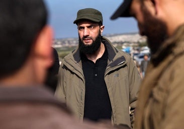 El líder yihadista de Siria promete disolver su organización y contempla una transición política de cuatro años