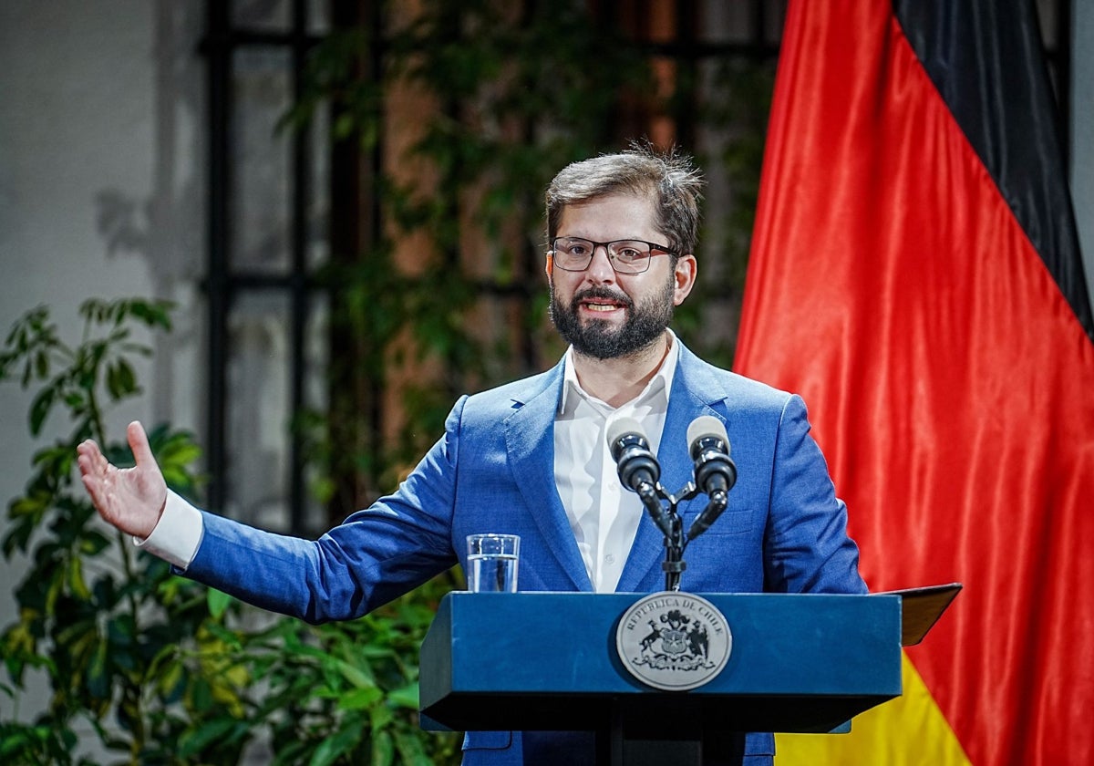 El presidente chileno Gabriel Boric, en rueda de prensa en Santiago de Chile