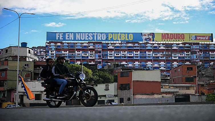 La contrainteligencia militar toma Caracas para proteger a Maduro