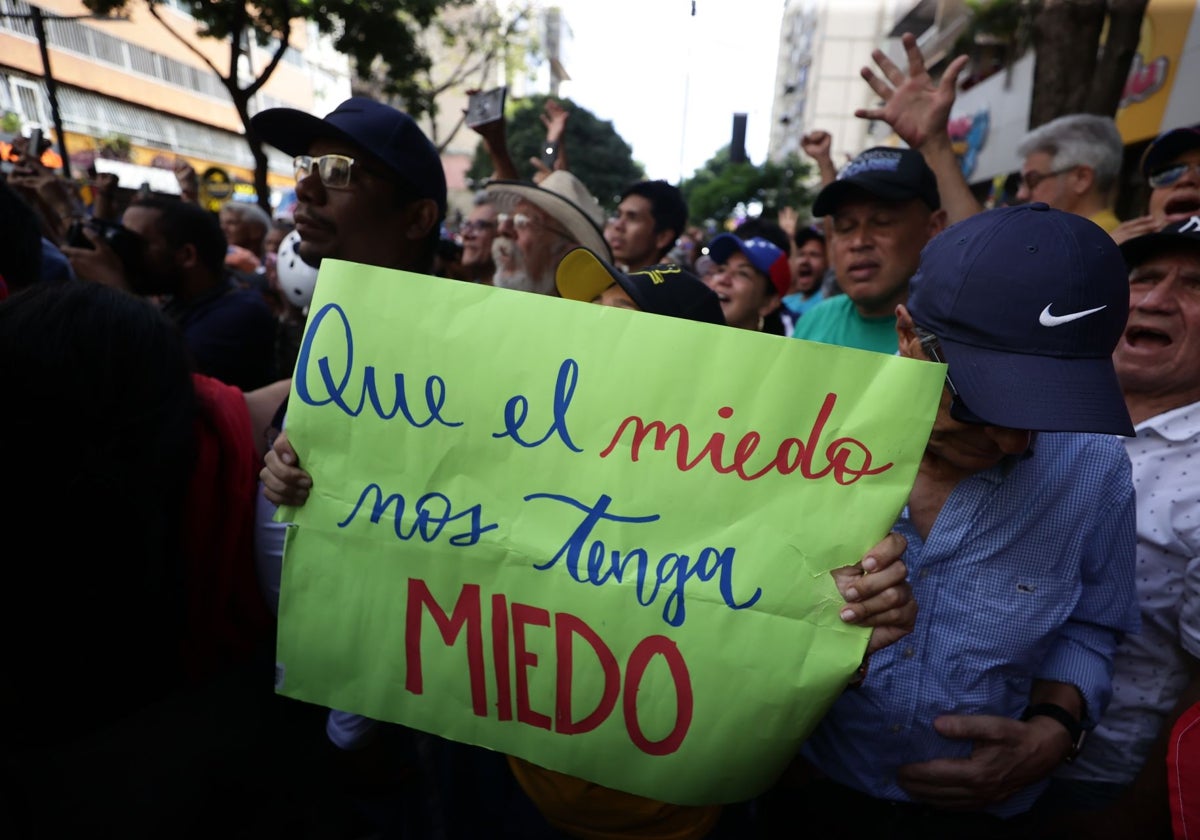 Marchas en apoyo a Edmundo González y repudio al acoso a la líder opositora venezolana