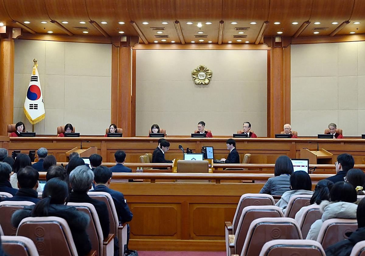 Primera sesión del juicio político en el Tribunal Constitucional contra el expresidente de Corea del Sur