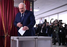 El dictador bielorruso se sigue eternizando mediante un nuevo simulacro de elecciones