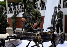 Colombia encuentra fusiles y material de guerra de las FANB de Venezuela en poder de la disidencia de las FARC