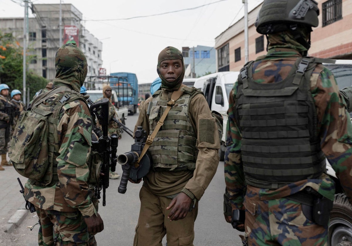 Miembros del grupo rebelde militar M-23 en la ofensiva llevada a cabo en el este del Congo