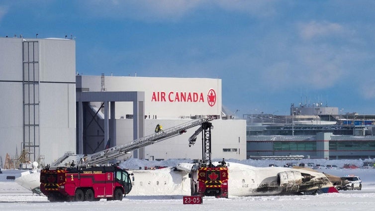 Al menos 18 heridos en el accidente de un avión con 80 personas a bordo en el aeropuerto de Toronto