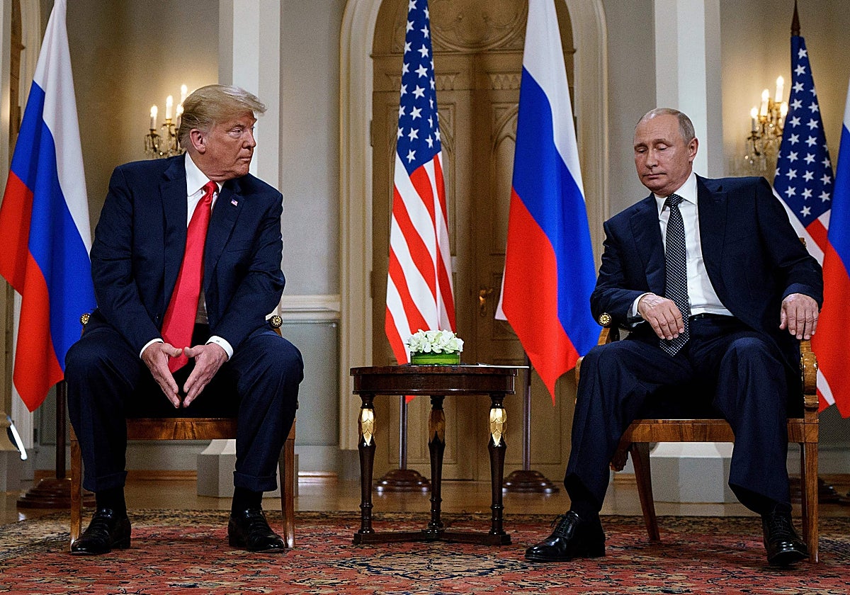 Fotografía del 16 de julio de 2018. Esta semana Donald Trump y Vladímir Putin han intercambiado llamadas telefónicas para abordar el fin de la agresión en Ucrania