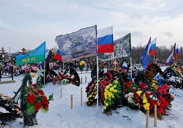 En el cementerio de los soldados caídos de Putin
