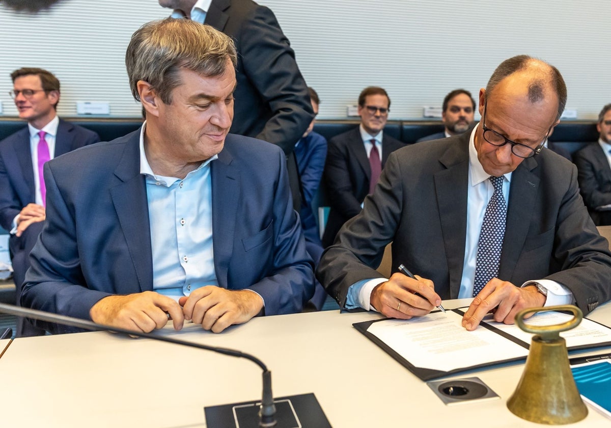Los líderes de la CDU y CSU firman una alianza de grupos parlamentarios