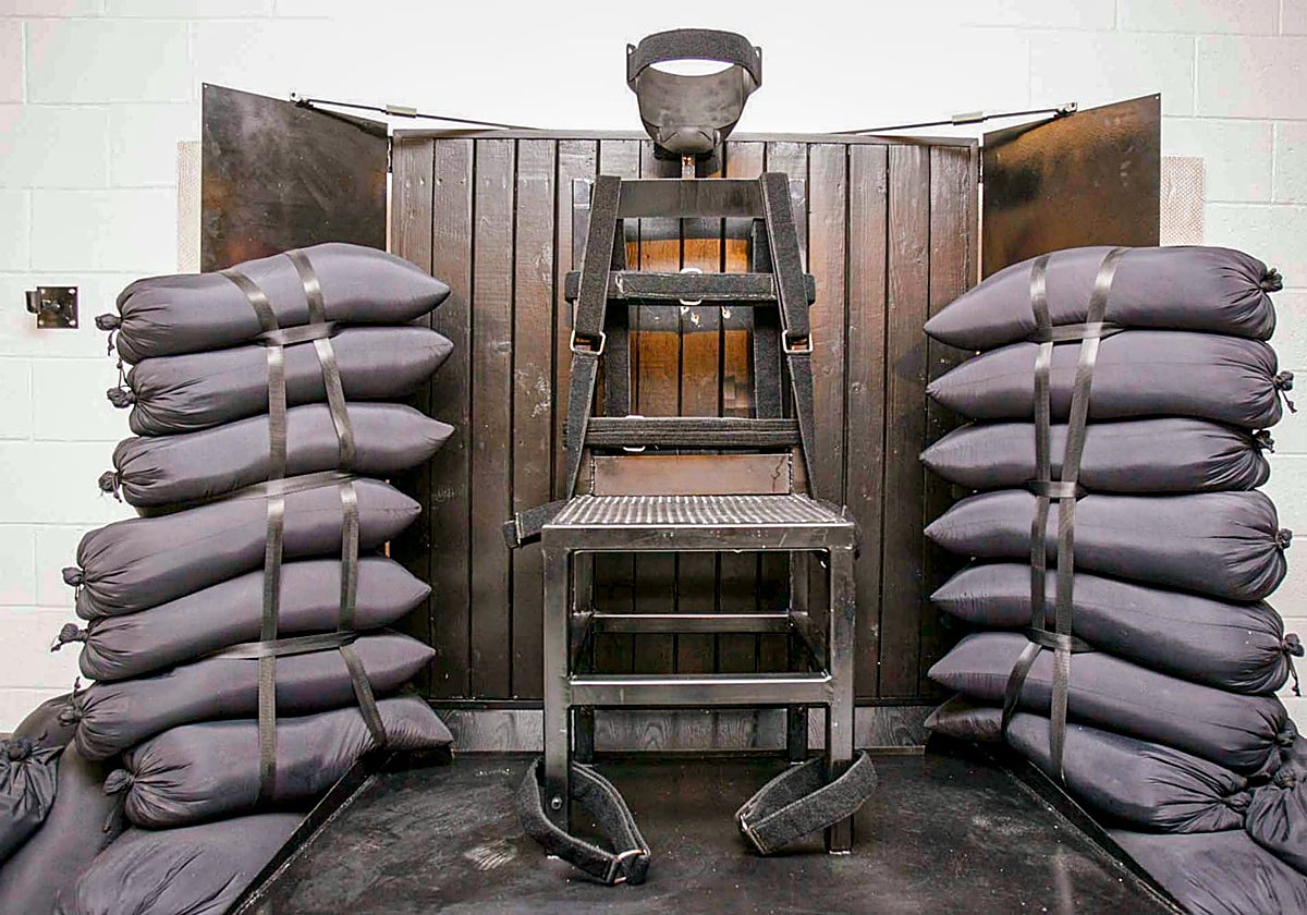 Silla para los condenados que son ejecutados por un pelotón de fusilamiento