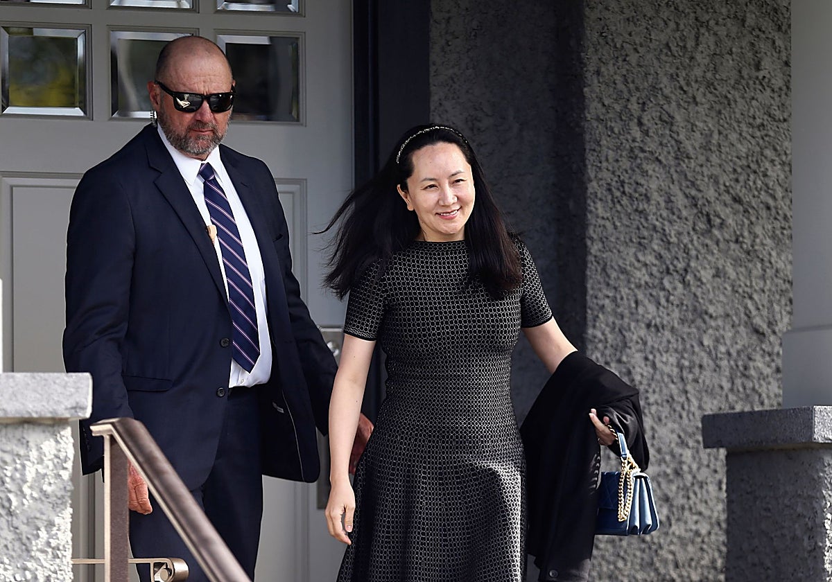 La hija del fundador de Huawei, Meng Wanzhou, fue detenida en 2018 en Vancouver por una orden de extradición de EE.UU. y canjeada en 2021 por dos presos canadienses en China