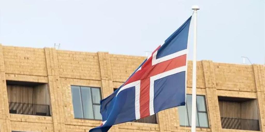 Dimite la ministra de Educación e Infancia de Islandia tras saberse que tuvo un hijo con un adolescente