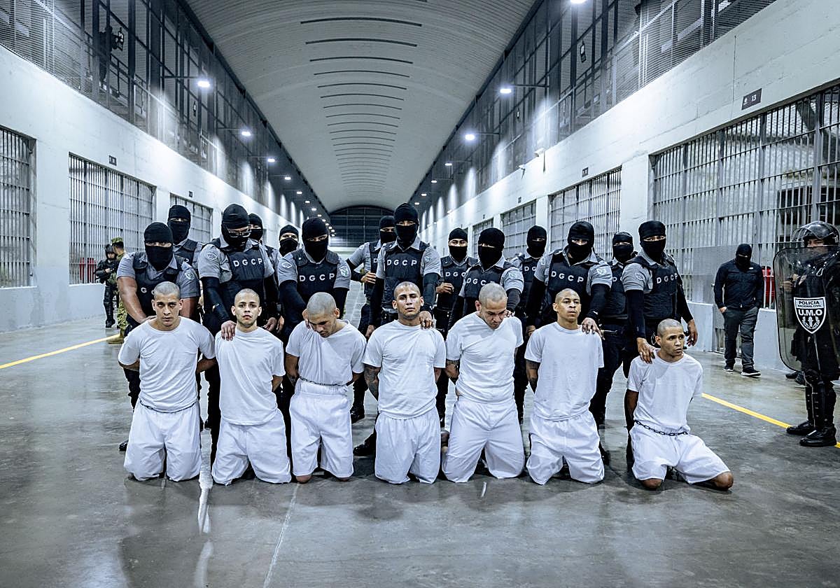 Estados Unidos deporta a miembros de Tren de Aragua a El Salvador