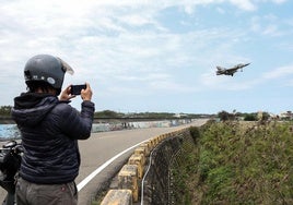 China continúa presionando a Taiwán y practica con fuego real en un simulacro