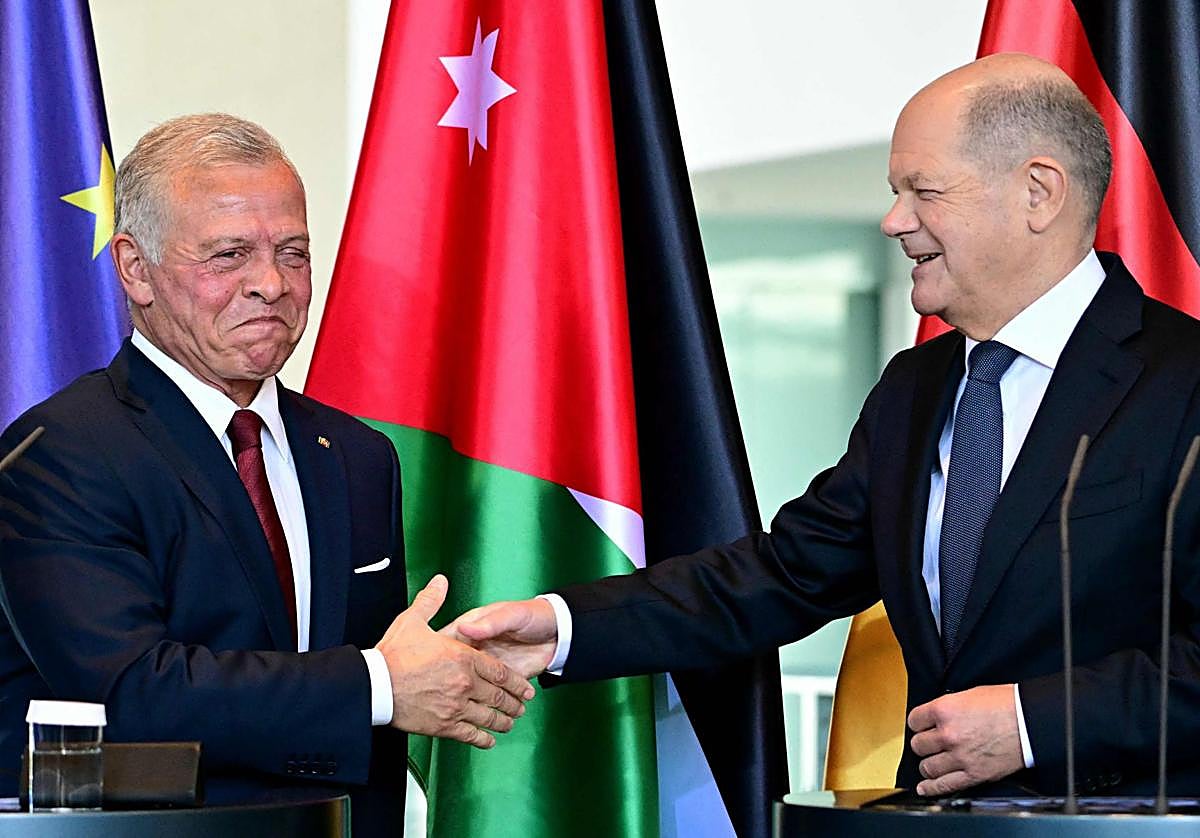 El Canciller alemán Olaf Scholz junto al Rey Abdullah II de Jordania en Berlín