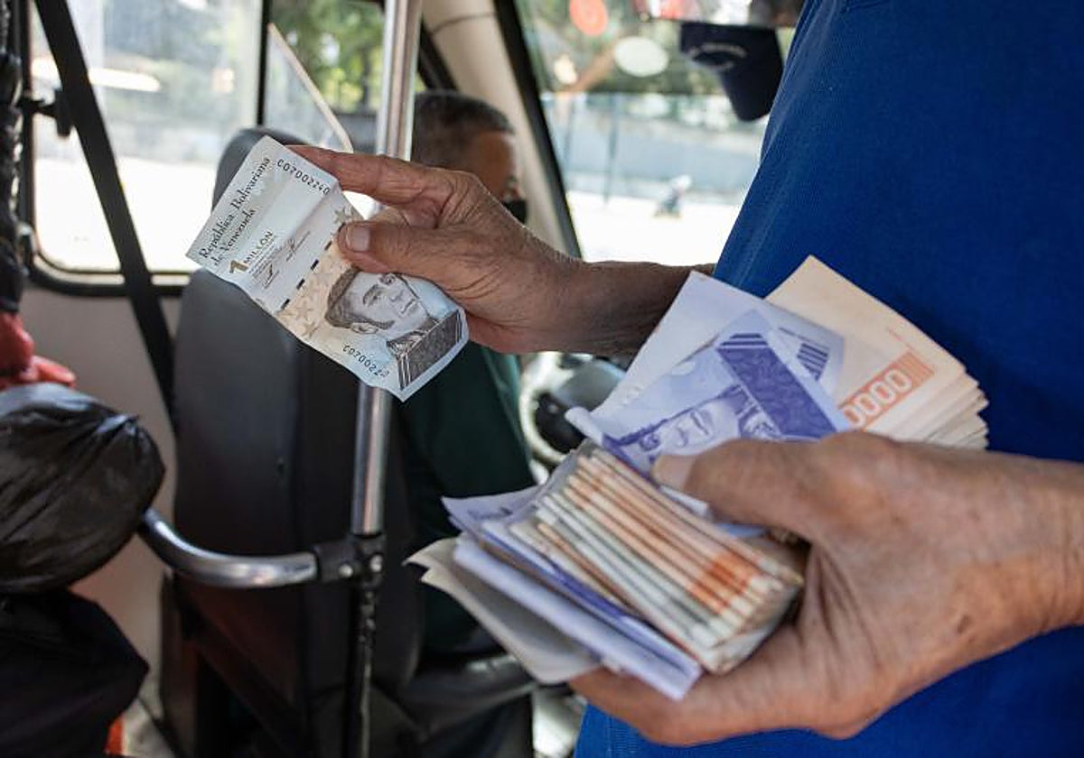 Desde octubre del año pasado, el bolívar sufre un colapso