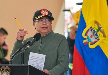 El presidente colombiano Gustavo Petro pide la legalización de la cocaína ante la enviada especial de Trump
