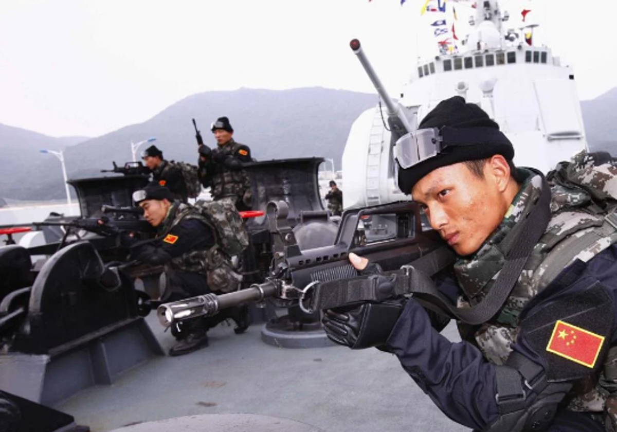 Soldados de la fuerza especial de la armada china