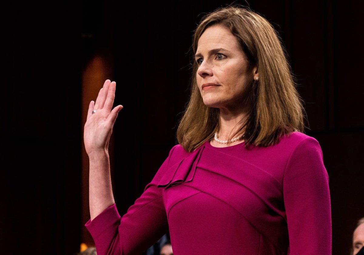 A Trump podría habérsele metido una china inesperada en el zapato: la juez conservadora Amy Coney Barrett