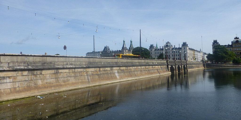 Al menos cinco heridos en un atropello múltiple en Copenhague provocado por un anciano que perdió el control de su coche