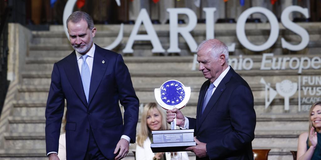 Borrell, al recibir el Premio Carlos V: «Sin una paz que preserve la independencia y la libertad de Ucrania, no estaremos seguros en Europa»