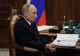 Rusia no aclara si Putin se reunirá con Zelenski en Estambul y rechaza el últimatum europeo para una tregua