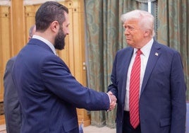 El presidente de Siria pasa de la lista de «terroristas más buscados» a estrechar la mano de Trump