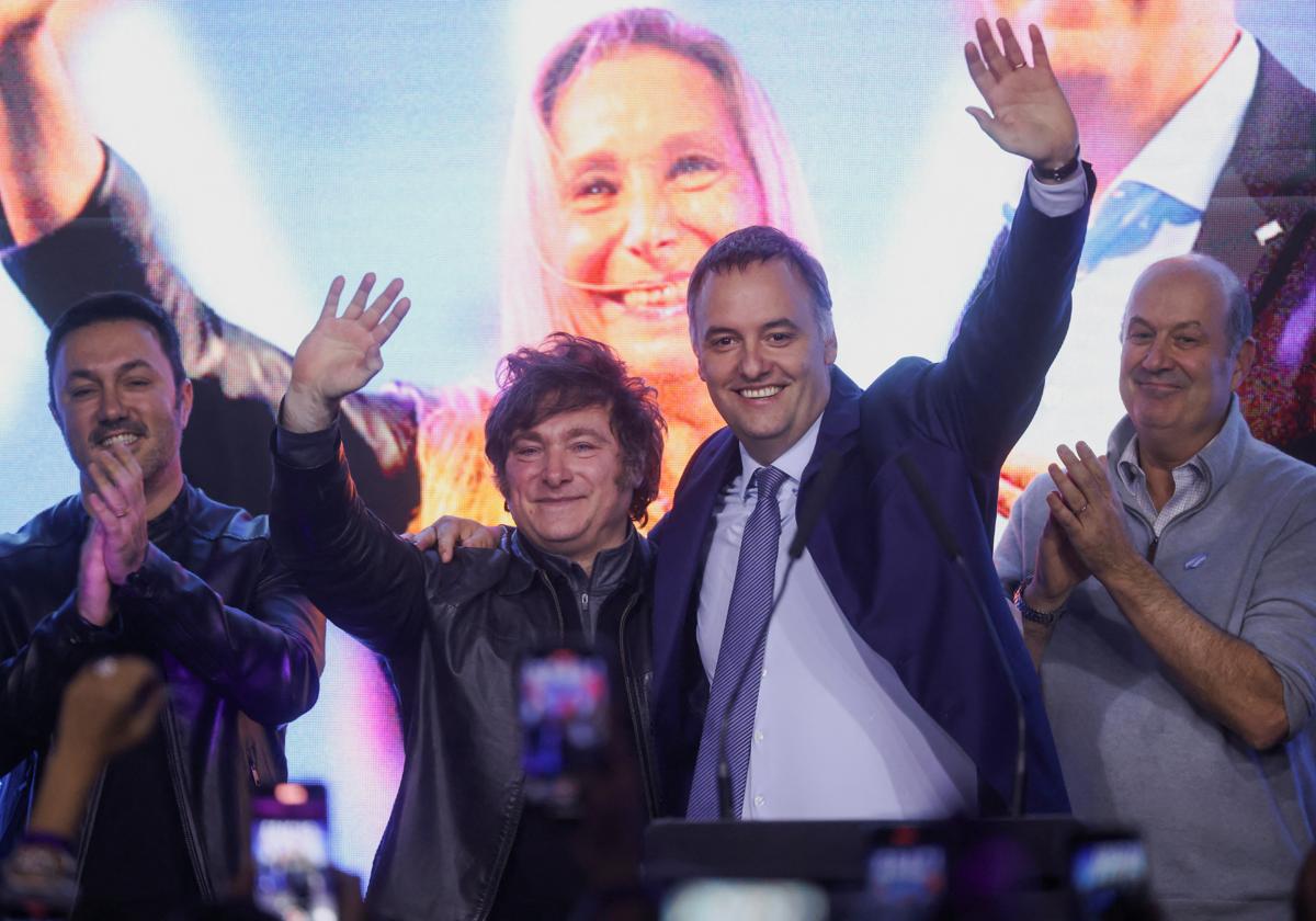 milei-adorni-kJcE-U70996250322pJ-1200x840@diario_abc