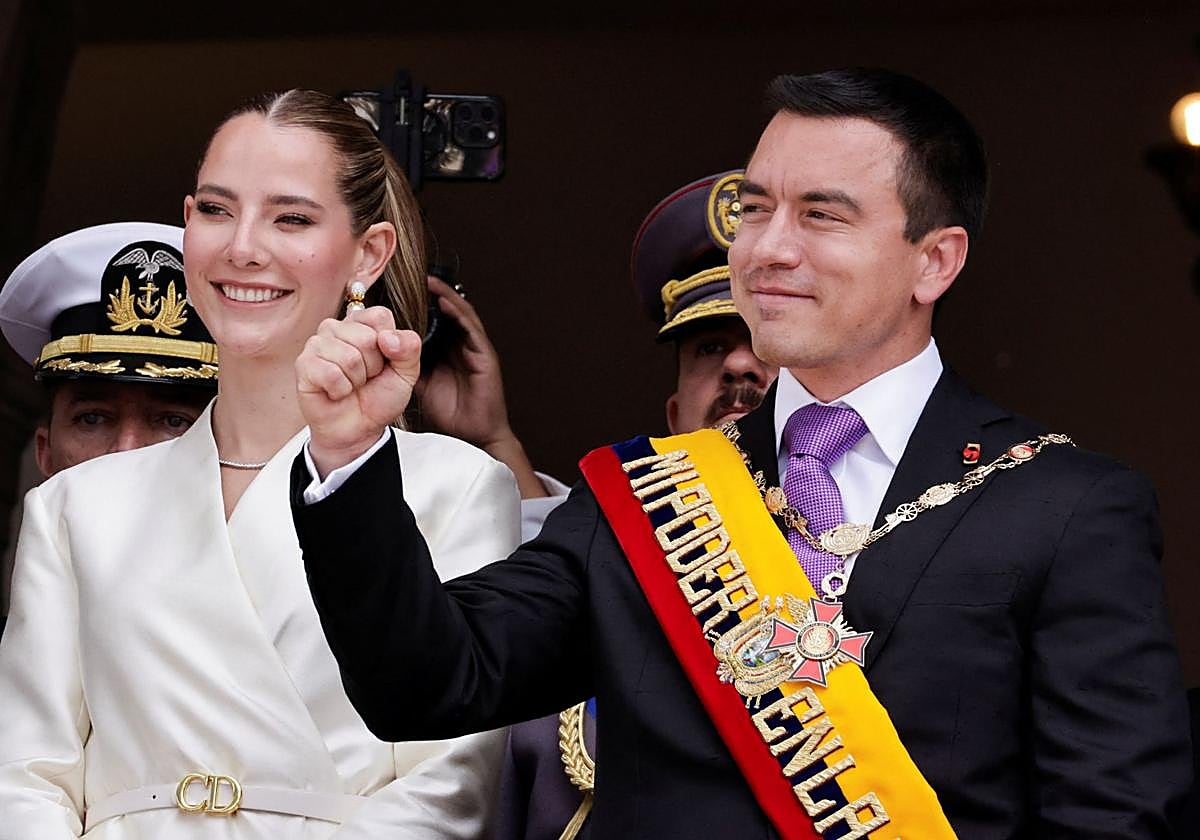 El presidente de Ecuador, Daniel Noboa, junto a su esposa Lavinia Valbonesi.