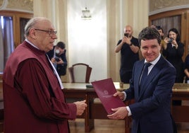 Nicusor Dan se adhiere a la UE y la OTAN en su juramento como presidente ante el Parlamento de Rumanía