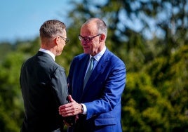 Alemania da garantías a Finlandia frente a Putin: «Defenderemos cada centímetro del territorio de la OTAN»