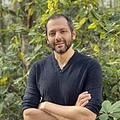 Omar El Akkad: «Si lo de Israel en Gaza no es un genocidio, me cuesta imaginar qué lo es»