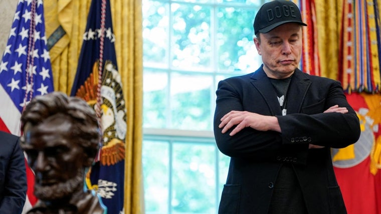 Musk, durante un momento de la rueda de prensa este viernes en el Despacho Oval