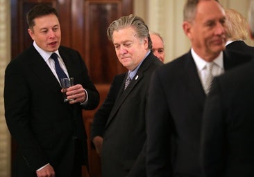 Bannon, el ideólogo de Trump, pide que Musk sea «deportado inmediatamente»