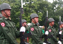 Una niña de 6 años, detenida por el asesintao de un exmilitar en Birmania